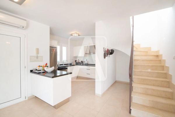 Chalet en Cala Advocat - Baladrar