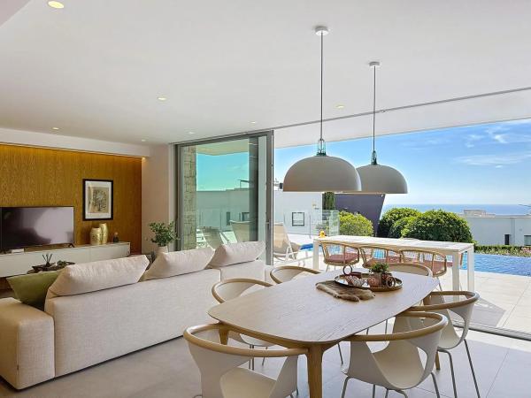 Casa independiente en calle Magnolias