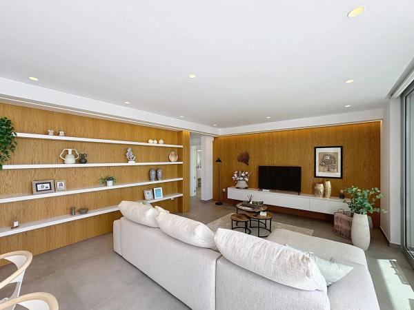 Casa independiente en calle Magnolias