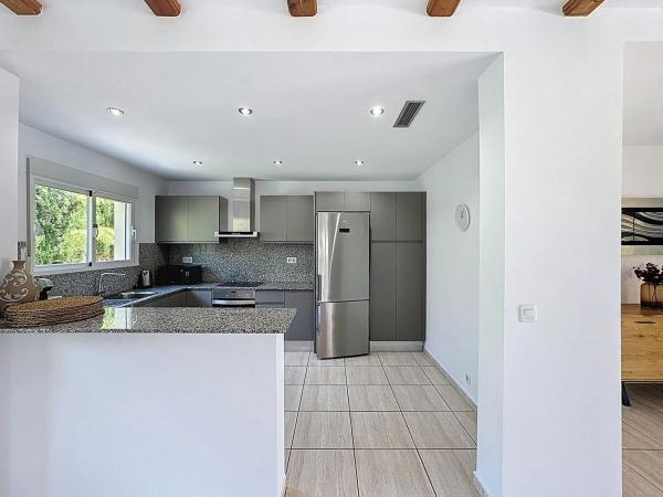 Casa independiente en Zona Encinas