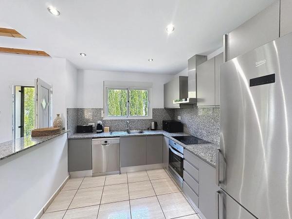 Casa independiente en Zona Encinas