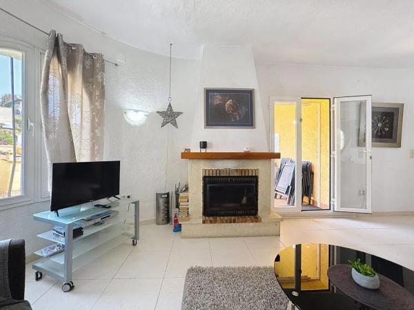 Casa independiente en calle Olivos