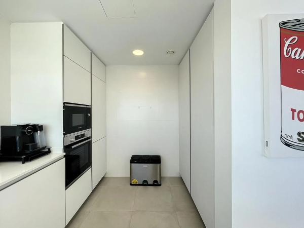 Casa independiente en calle Lirios