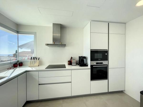 Casa independiente en calle Lirios