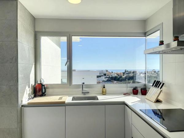 Casa independiente en calle Lirios