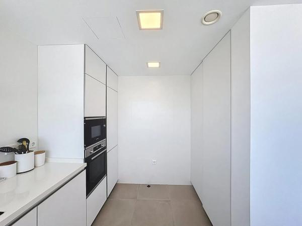 Casa independiente en calle Lirios