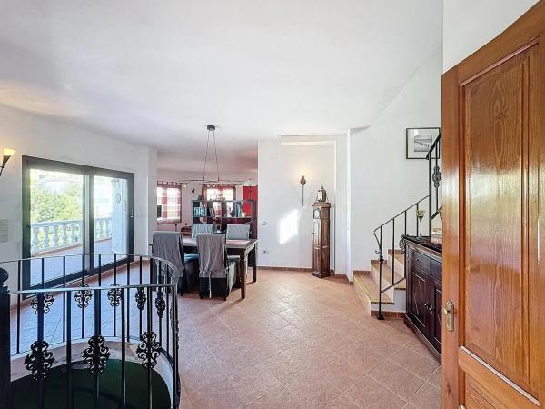 Casa independiente en calle Magnolias