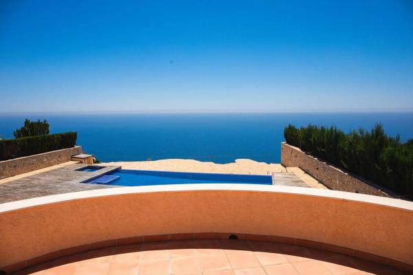 Casa independiente en calle Palmeras