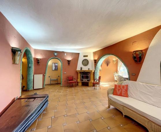 Casa independiente en calle Camelias