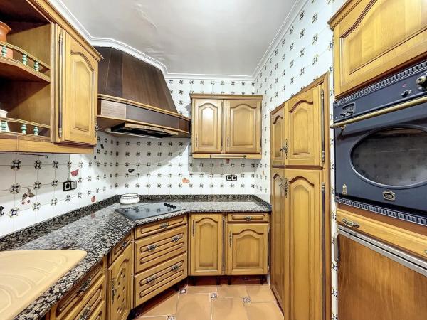 Casa independiente en calle Camelias