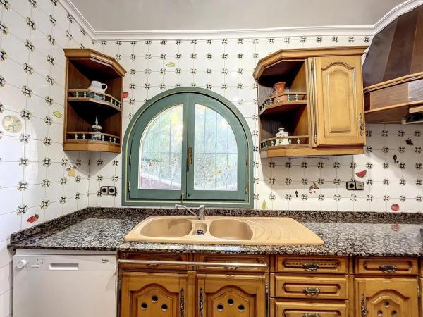 Casa independiente en calle Camelias