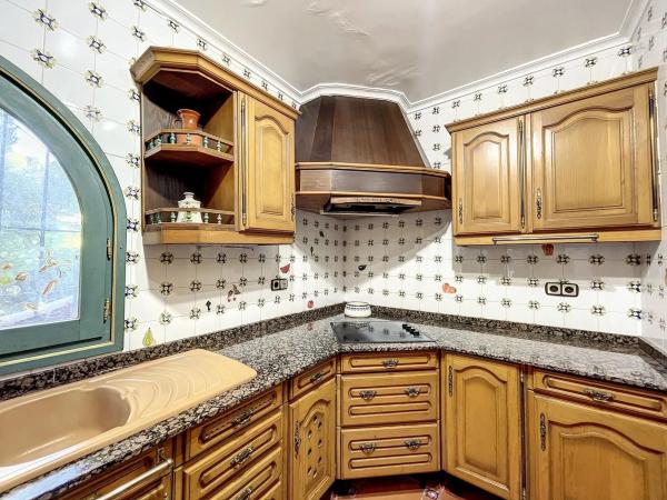 Casa independiente en calle Camelias