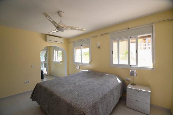 Casa independiente en Urbanització les Fonts