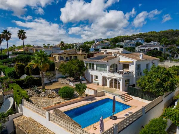 Casa independiente en Urbanització les Fonts