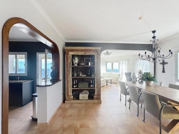 Chalet en calle Lirios, 43