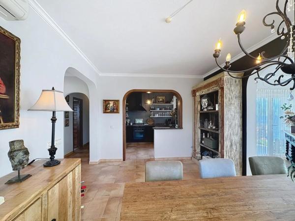 Chalet en calle Lirios, 43