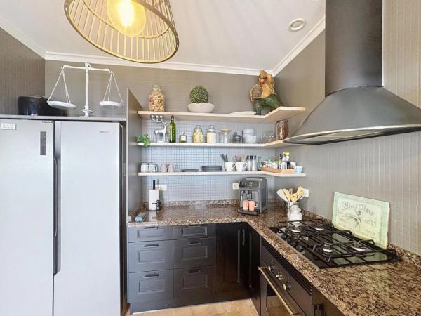 Chalet en calle Lirios, 43