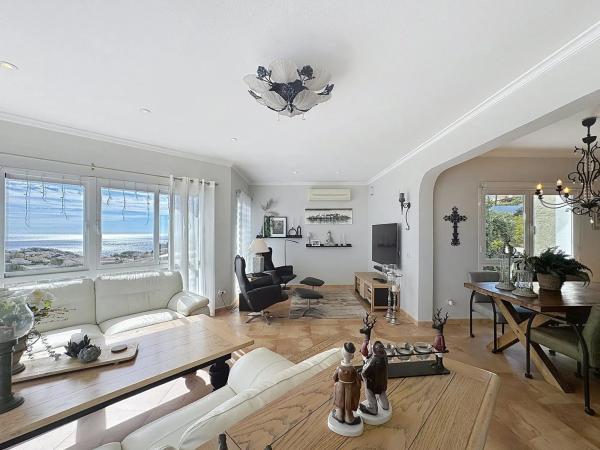 Chalet en calle Lirios, 43