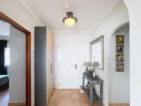 Chalet en calle Lirios, 43