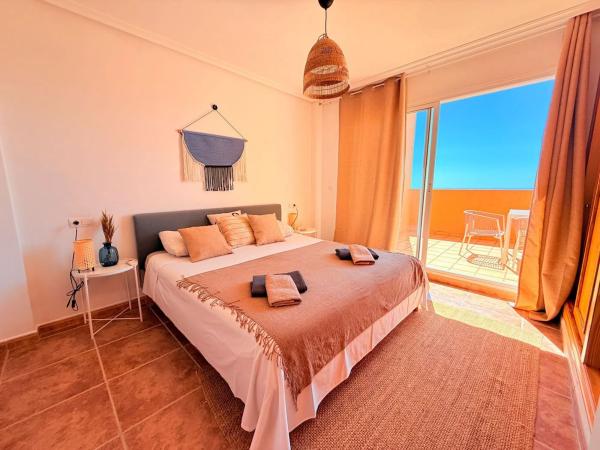 Chalet pareado en calle Girasoles