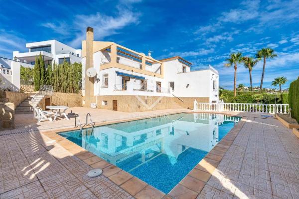 Casa independiente en Urbanización Ortenbach