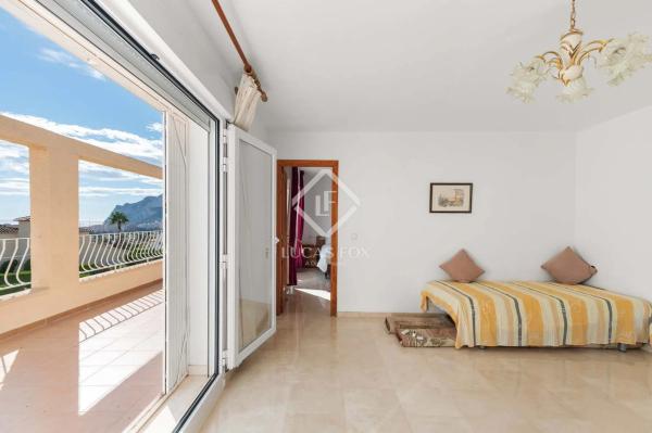 Casa independiente en Urbanización Ortenbach