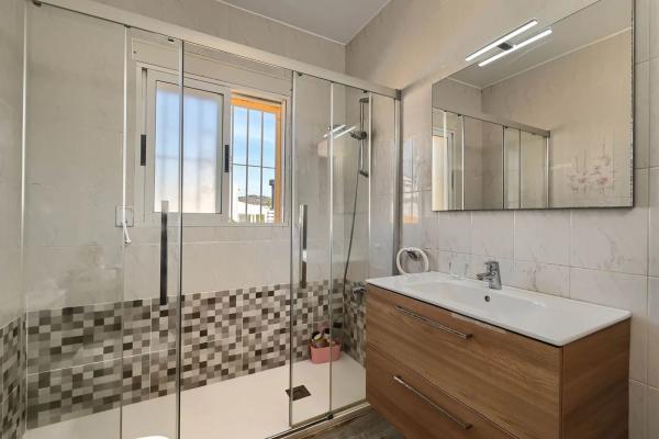 Casa independiente en Urbanización Ortenbach