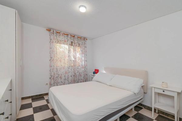 Casa independiente en Urbanización Ortenbach