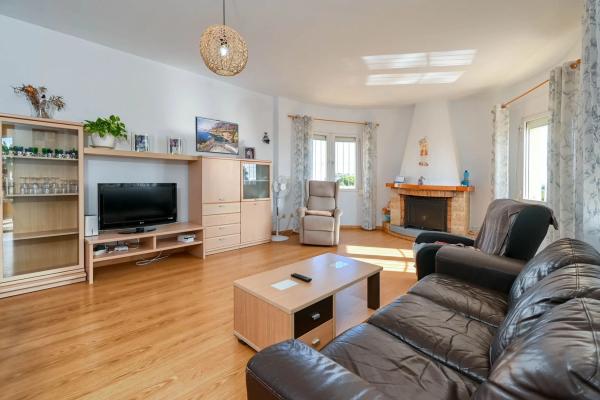 Casa independiente en Urbanización Ortenbach