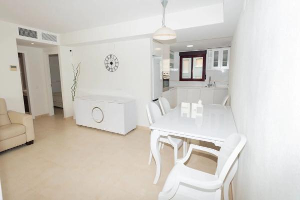 Piso en avenida Juan Carlos I, 38