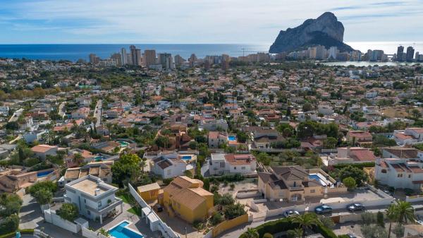 Casa independiente en Urbanización Ortenbach