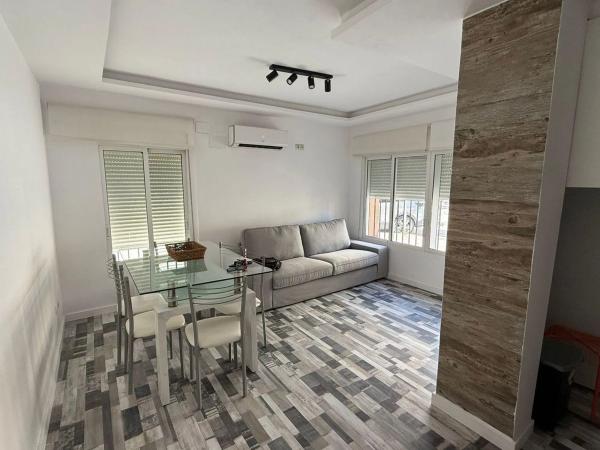 Piso en avenida d'Alcoi