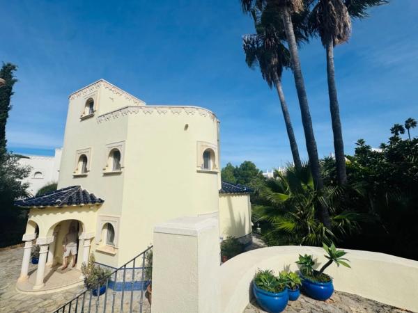 Casa independiente en calle Flor de Neu