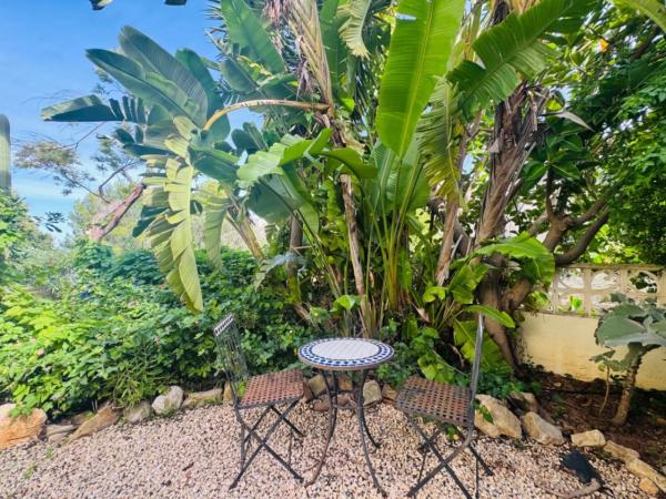 Casa independiente en calle Flor de Neu