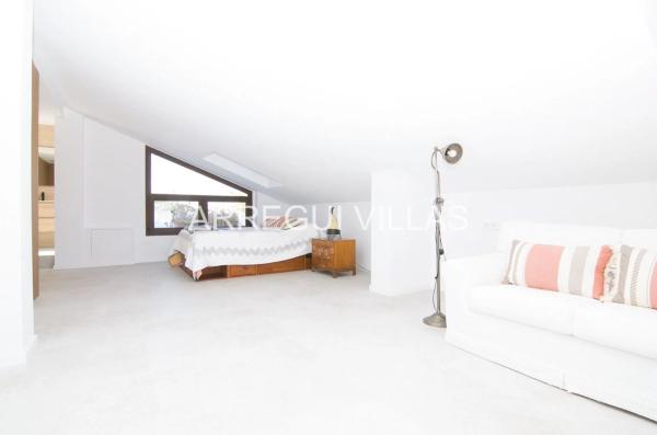 Casa independiente en CL Artemis