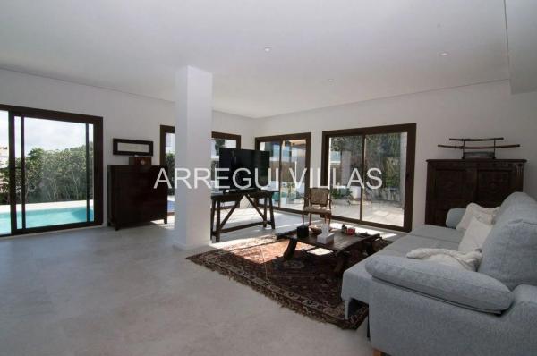 Casa independiente en CL Artemis