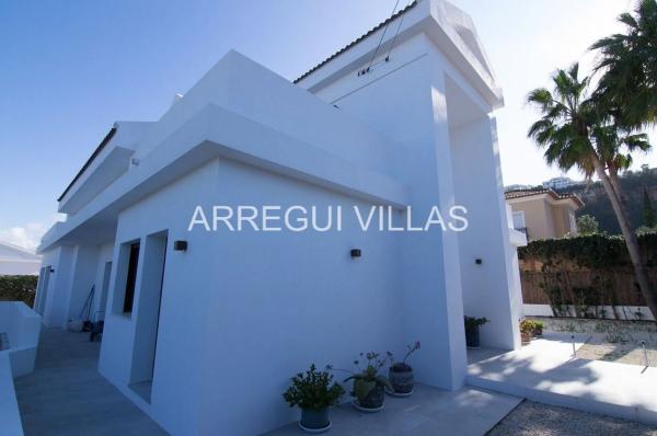 Casa independiente en CL Artemis