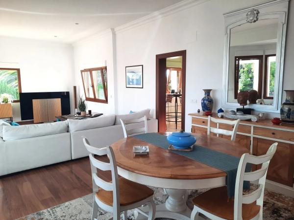 Casa independiente en calle Medussa