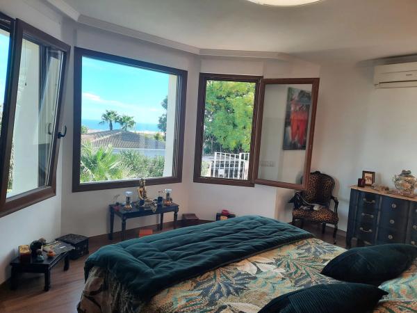 Casa independiente en calle Medussa