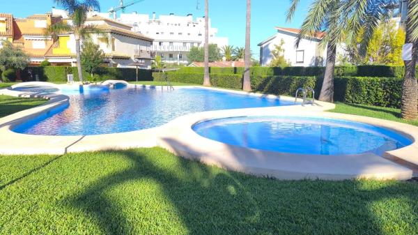 Chalet adosado en carretera de les Marines, 31