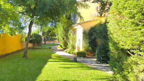 Chalet adosado en carretera de les Marines, 31