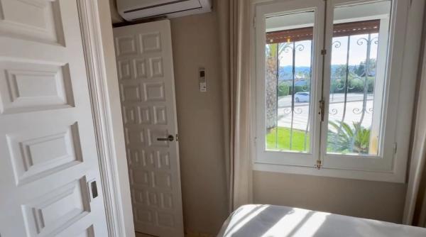 Piso en calle Òliba, 44