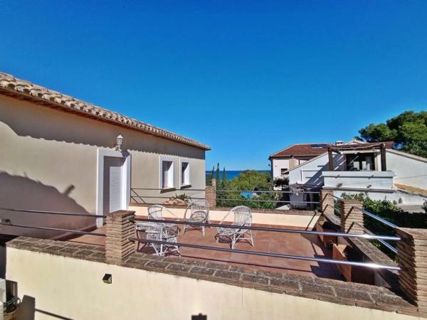 Chalet en calle Encelado