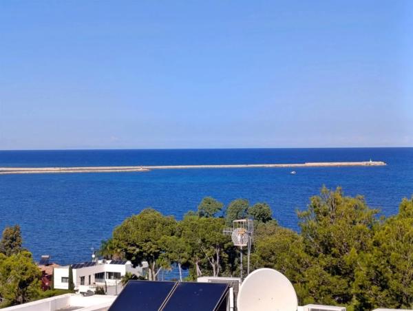 Chalet en calle Encelado