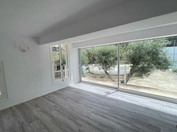 Casa independiente en calle Pal·las