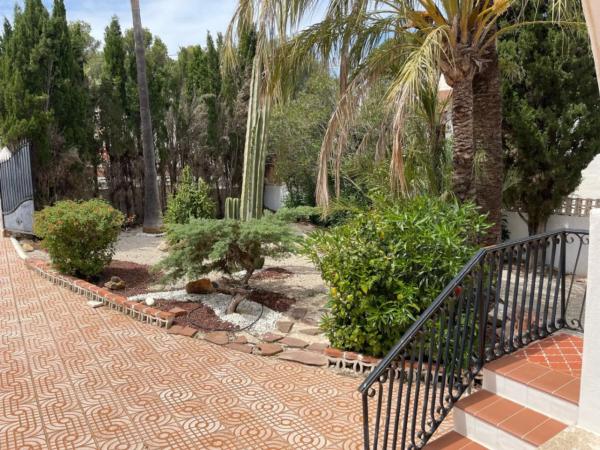 Casa independiente en calle Pal·las