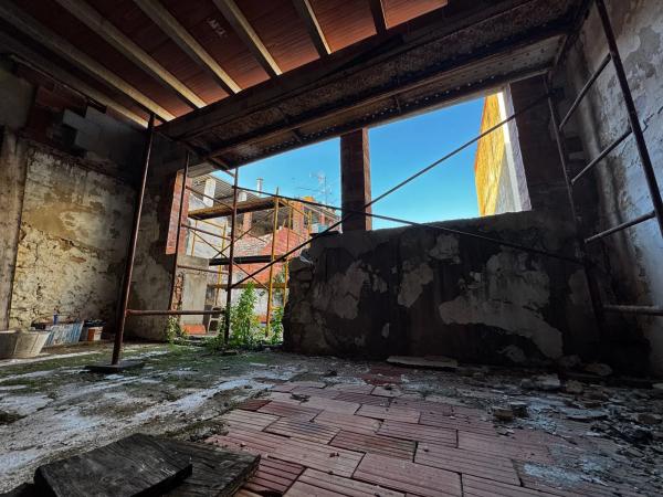 Casa de pueblo en calle de les Parres