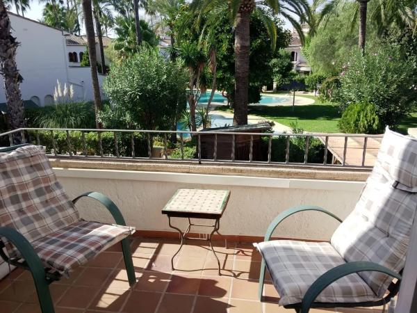 Chalet adosado en avenida Arenal, 12