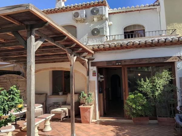 Chalet adosado en avenida Arenal, 12