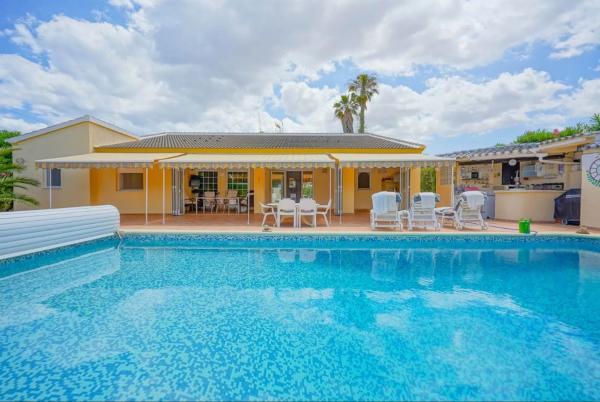 Casa independiente en partida traveses